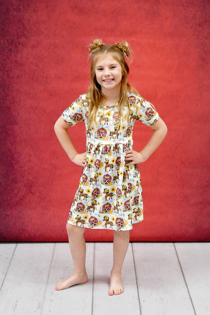 Fall Barn Short Sleeve Milk Silk Dress
