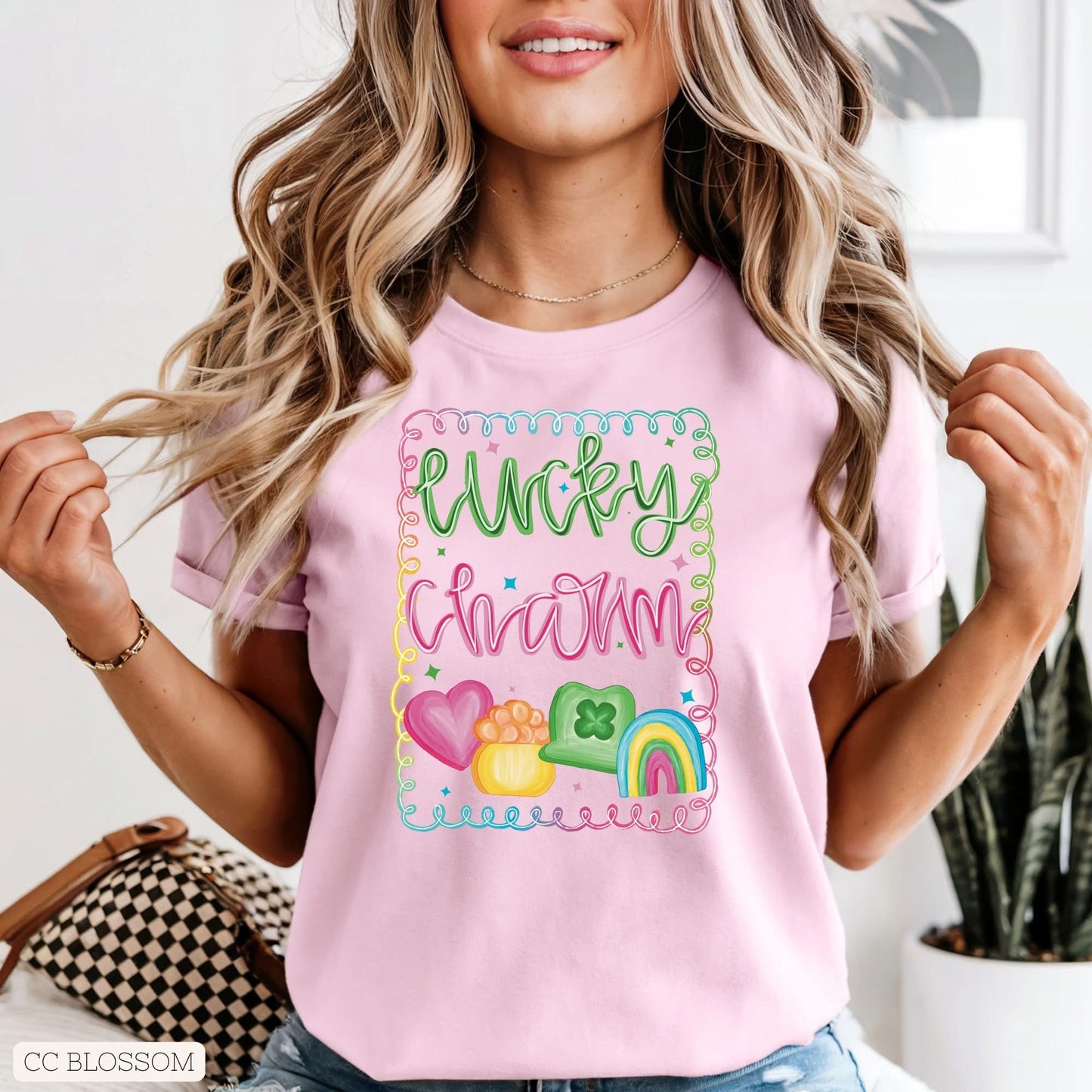 lucky charm cursive with outline
